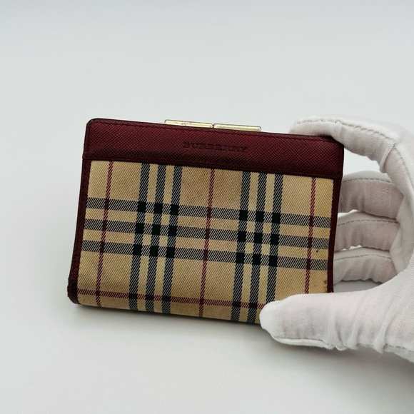 Burberry Nova Check Wallet - Picture 1 of 12